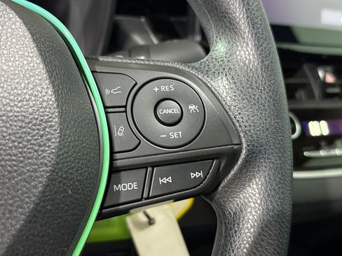 Used 2022 Toyota Corolla LE image 24