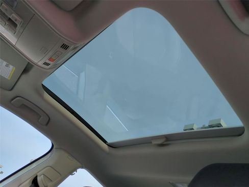 New 2026 Volkswagen Jetta SEL image 10