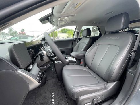 New 2025 Hyundai Ioniq 5 SEL image 17
