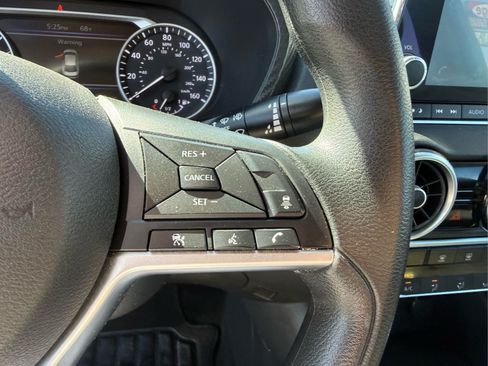 Used 2023 Nissan Sentra SV FWD image 26