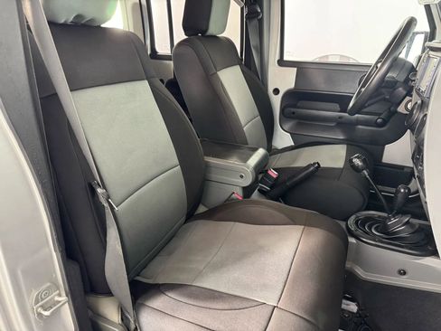 Used 2007 Jeep Wrangler Unlimited X image 28