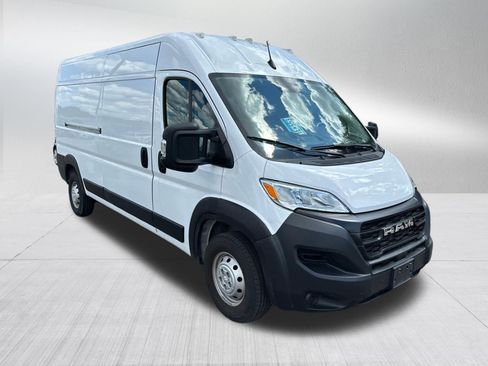 Used 2023 RAM ProMaster 2500 FWD image 3