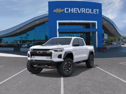 New 2026 Chevrolet Colorado ZR2 w/ Technology Package AWD/4WD image 32