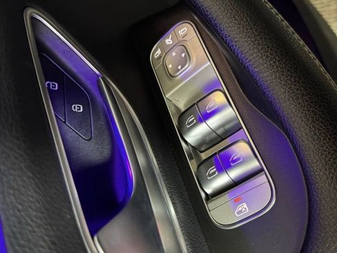 Used 2023 Mercedes-Benz GLS 450 4MATIC image 24