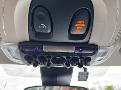 Used 2019 MINI Cooper S w/ Signature Upholstery Package image 20