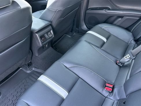 New 2025 Toyota Camry SE image 12