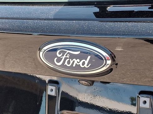 Used 2017 Ford Escape S FWD image 32