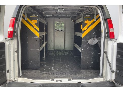 Used 2022 GMC Savana 2500 w/ Driver Convenience Package RWD image 19