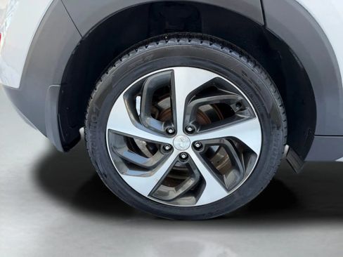 Used 2017 Hyundai Tucson Limited image 38