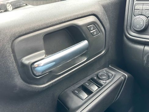 Used 2024 Chevrolet Silverado 2500 Custom w/ Custom Value Package image 31