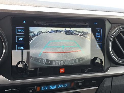 Used 2017 Toyota Tacoma Limited w/ Tow Package AWD/4WD image 13