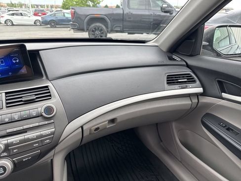 Used 2011 Honda Accord LX image 23