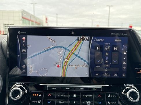 Certified 2021 Toyota Highlander Platinum image 33