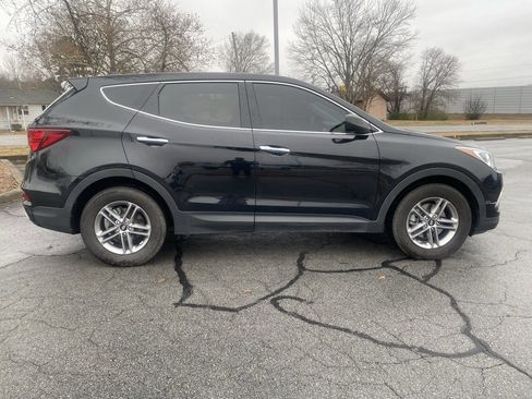 Used 2017 Hyundai Santa Fe Sport image 8