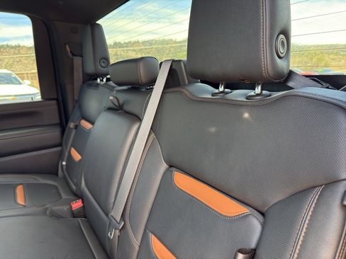 Used 2022 GMC Sierra 2500 AT4 AWD/4WD image 10