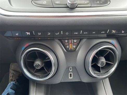 Used 2025 Chevrolet Blazer LT w/ Driver Confidence Package image 13