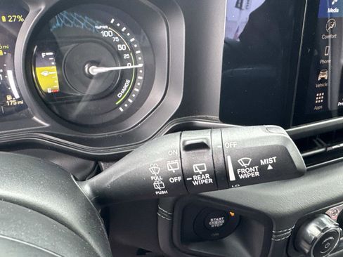 Used 2024 Jeep Wrangler Unlimited Rubicon 4xe AWD/4WD image 19