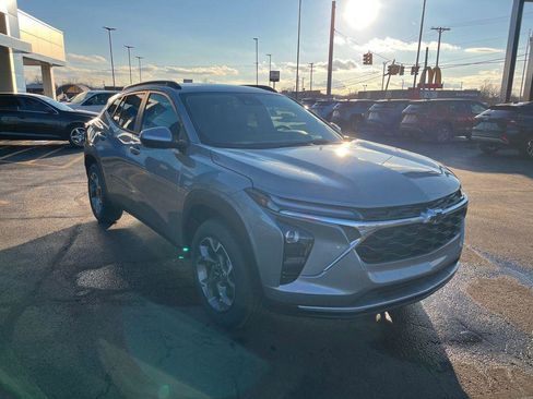 New 2026 Chevrolet Trax LT w/ LT Convenience Package image 7