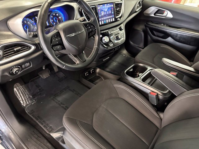 Used 2018 Chrysler Pacifica Touring Plus w/ S Appearance Package FWD image 39