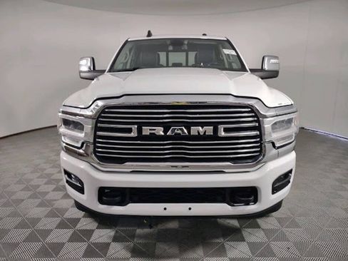 Used 2023 RAM 2500 Laramie AWD/4WD image 9