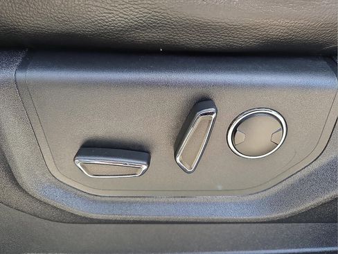 Used 2016 Ford F150 Lariat w/ Equipment Group 502A Luxury image 15