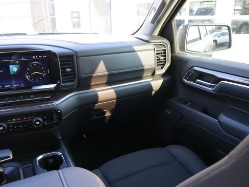 Used 2024 Chevrolet Silverado 1500 RST w/ Convenience Package II AWD/4WD image 16