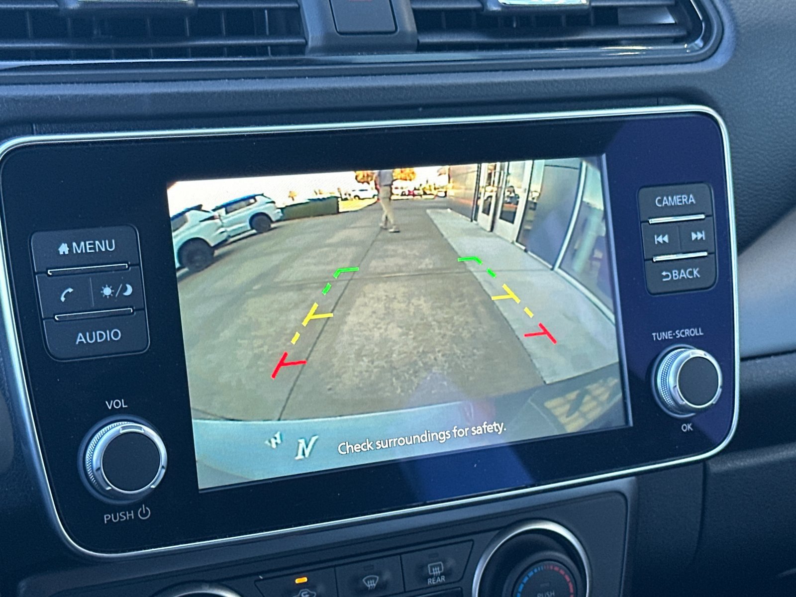 Used 2025 Nissan Leaf S FWD image 18