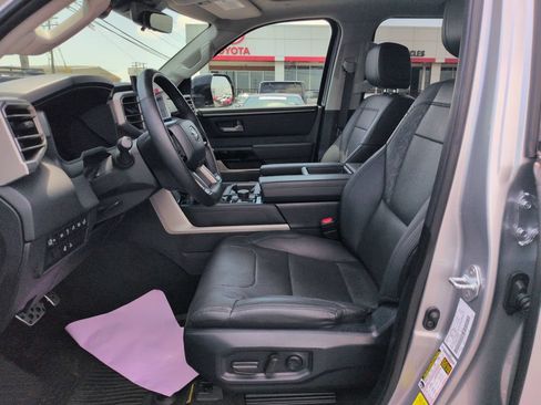 Used 2024 Toyota Tundra Limited w/ TRD Off-Road Package AWD/4WD image 9