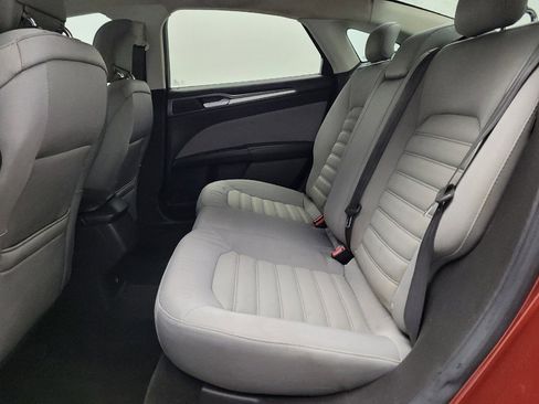 Used 2014 Ford Fusion S image 18