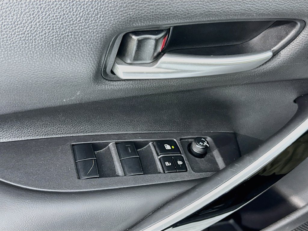 Used 2024 Toyota Corolla XSE FWD image 18