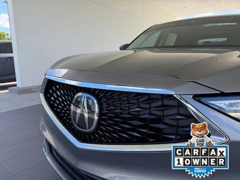 Used 2024 Acura MDX FWD image 2