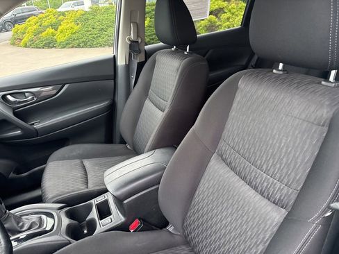 Used 2020 Nissan Rogue SV AWD/4WD image 12