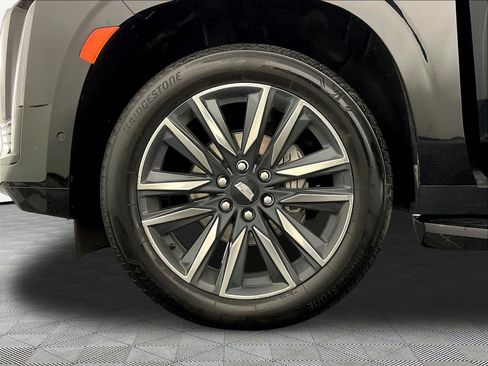 Used 2024 Cadillac Escalade Sport AWD/4WD image 34