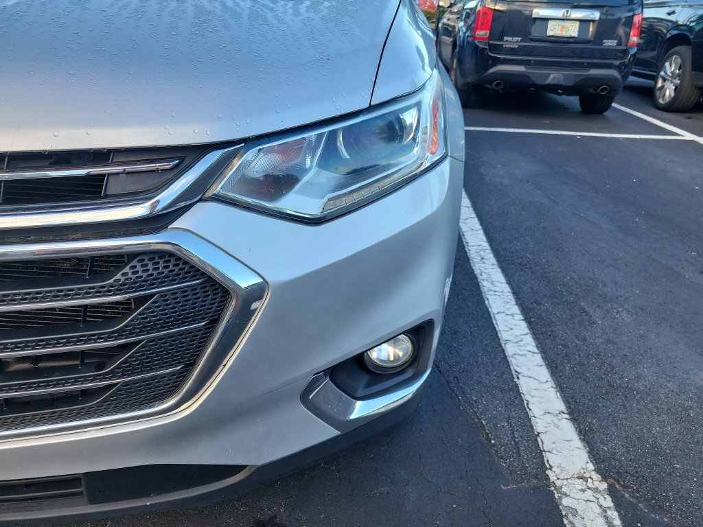 Used 2020 Chevrolet Traverse LT FWD image 6