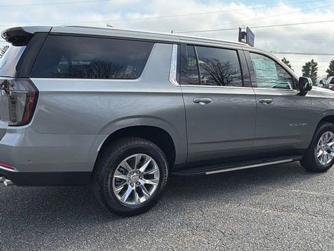 New 2026 Chevrolet Suburban Premier w/ Sun And Tow Package image 5