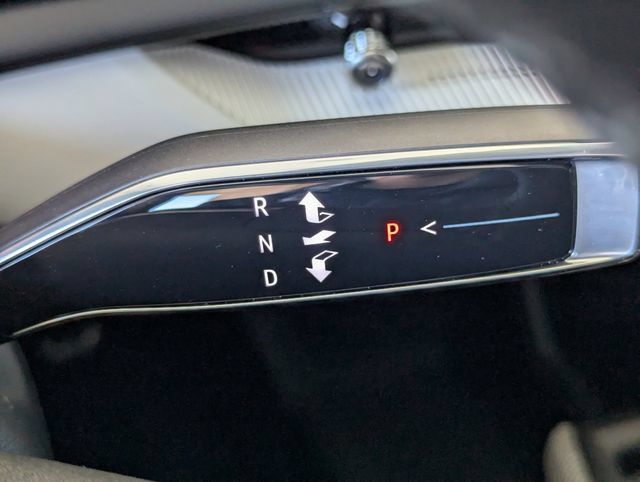 Used 2026 Cadillac Optiq Sport 1 RWD image 32