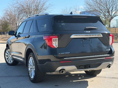 Used 2022 Ford Explorer Limited w/ Limited Technology Package image 6