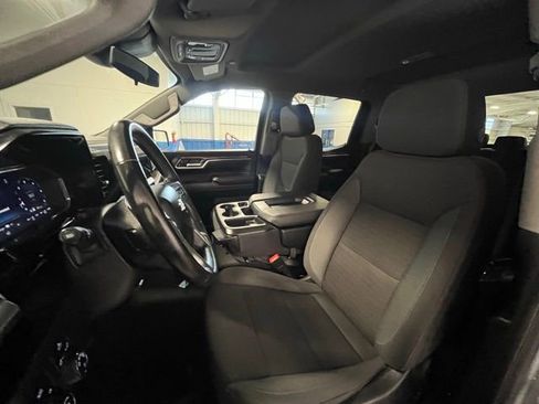 Used 2025 Chevrolet Silverado 1500 LT image 21