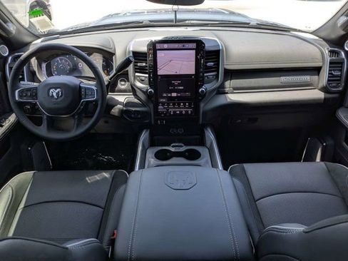 New 2026 RAM 2500 Laramie AWD/4WD image 15