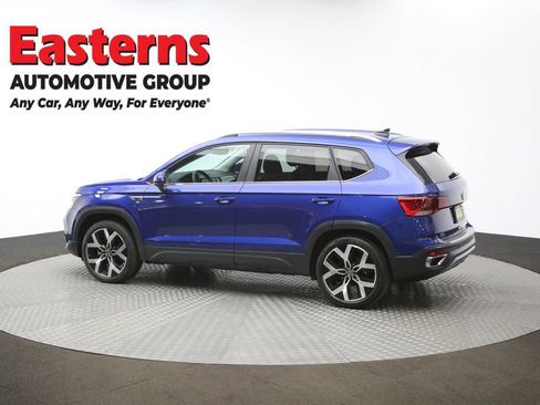 Used 2022 Volkswagen Taos SEL image 61