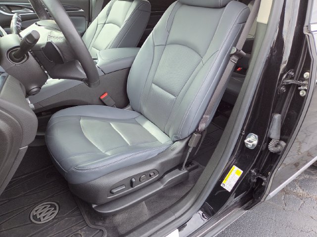 Used 2020 Buick Enclave Premium w/ Surround and Sites Package AWD/4WD image 26