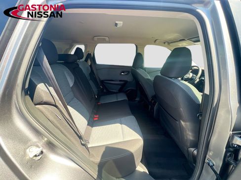 Used 2023 Nissan Rogue SV AWD/4WD image 35