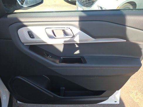 New 2026 Ford Explorer Active image 25