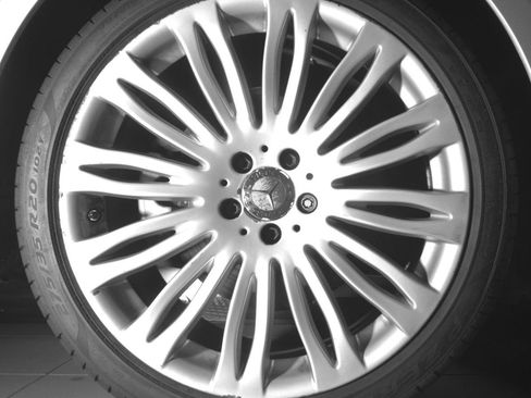 Used 2015 Mercedes-Benz S 550 Sedan image 15