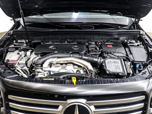 New 2026 Mercedes-Benz GLB 250 image 11