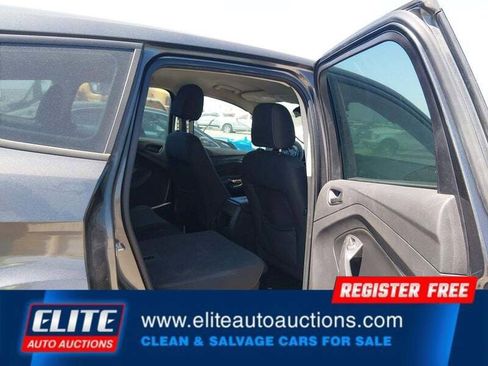 Used 2017 Ford Escape S image 16