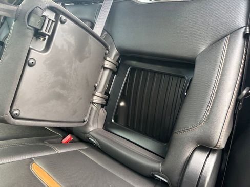 Used 2025 GMC Sierra 3500 AT4 w/ AT4 Premium Plus Package image 15