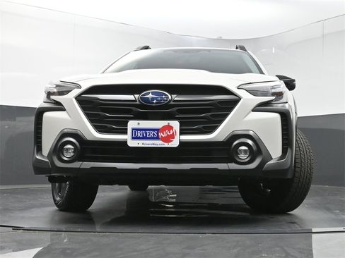 Used 2024 Subaru Outback Onyx Edition image 24