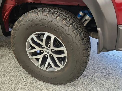 Used 2017 Ford F150 Raptor w/ Equipment Group 802A Luxury AWD/4WD image 89