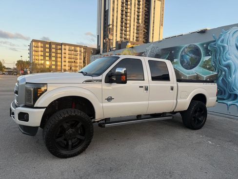 Used 2015 Ford F350 Platinum w/ Platinum Package image 20